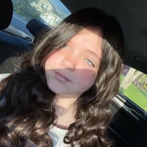 Meet your Posher, Bella